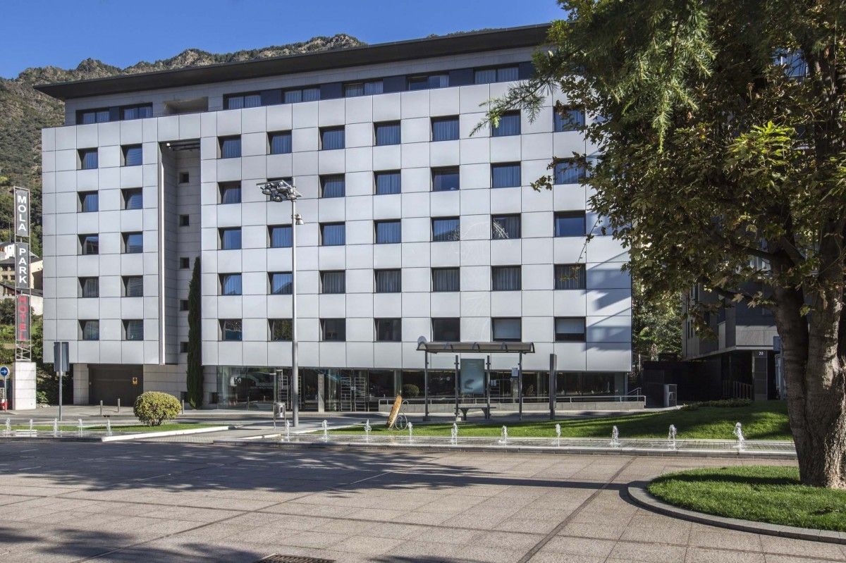 Mola Park Atiram Local Info